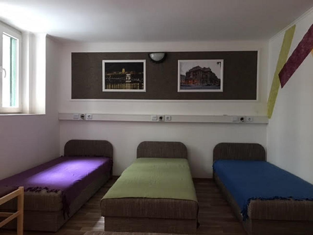 Opera Hostel Budapest Luaran gambar
