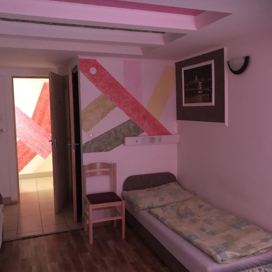 Opera Hostel Budapest Luaran gambar