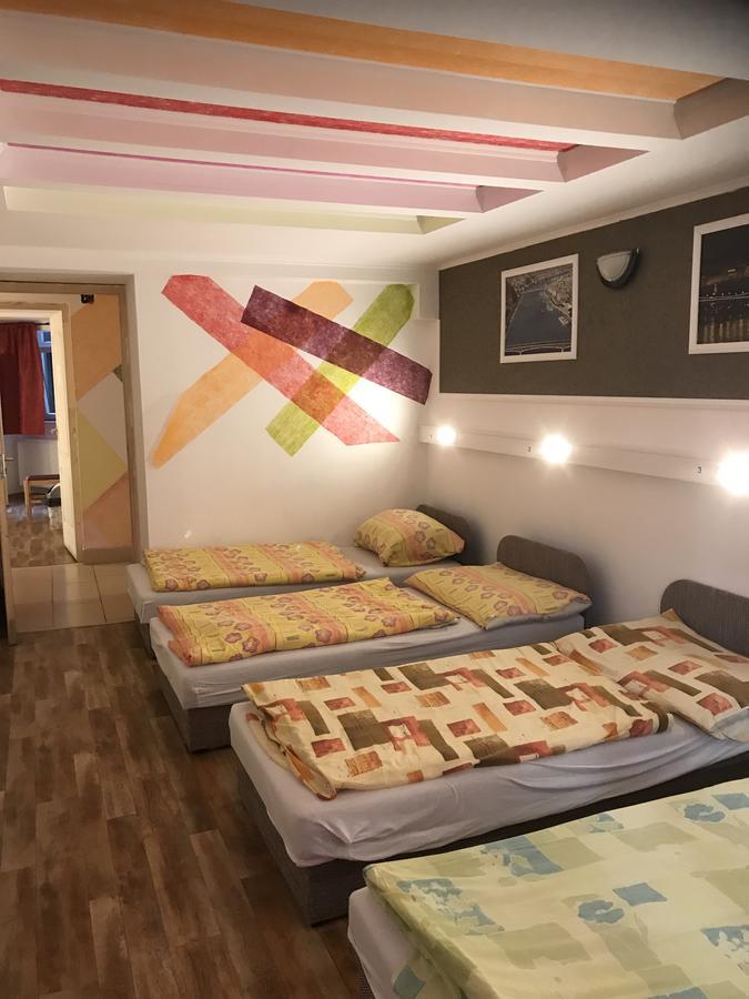 Opera Hostel Budapest Luaran gambar
