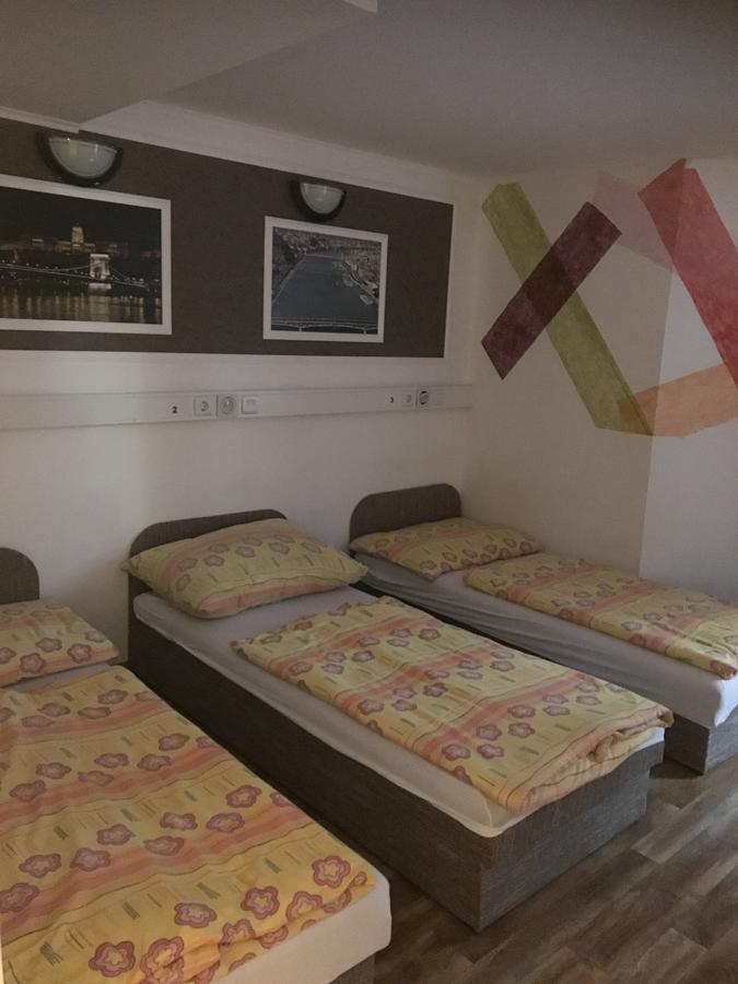 Opera Hostel Budapest Luaran gambar