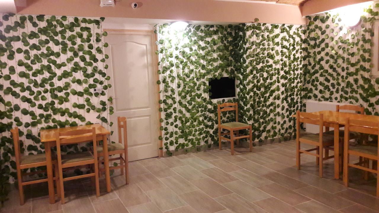 Opera Hostel Budapest Luaran gambar