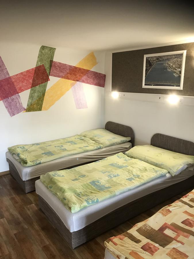 Opera Hostel Budapest Luaran gambar