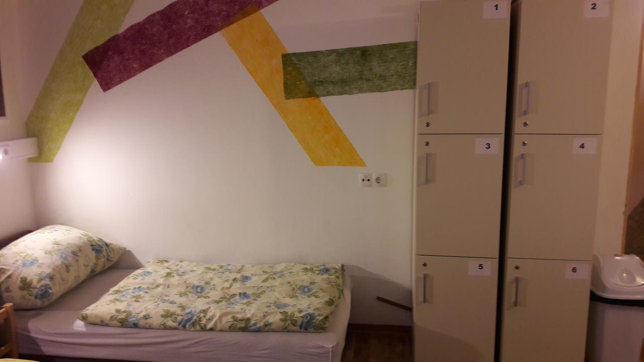 Opera Hostel Budapest Luaran gambar