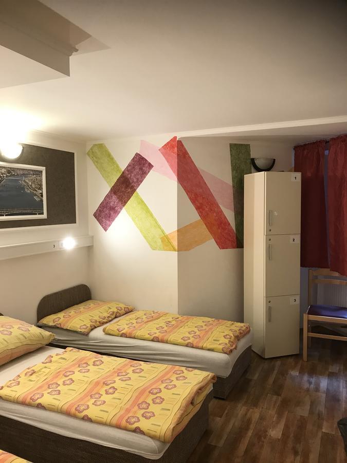 Opera Hostel Budapest Luaran gambar