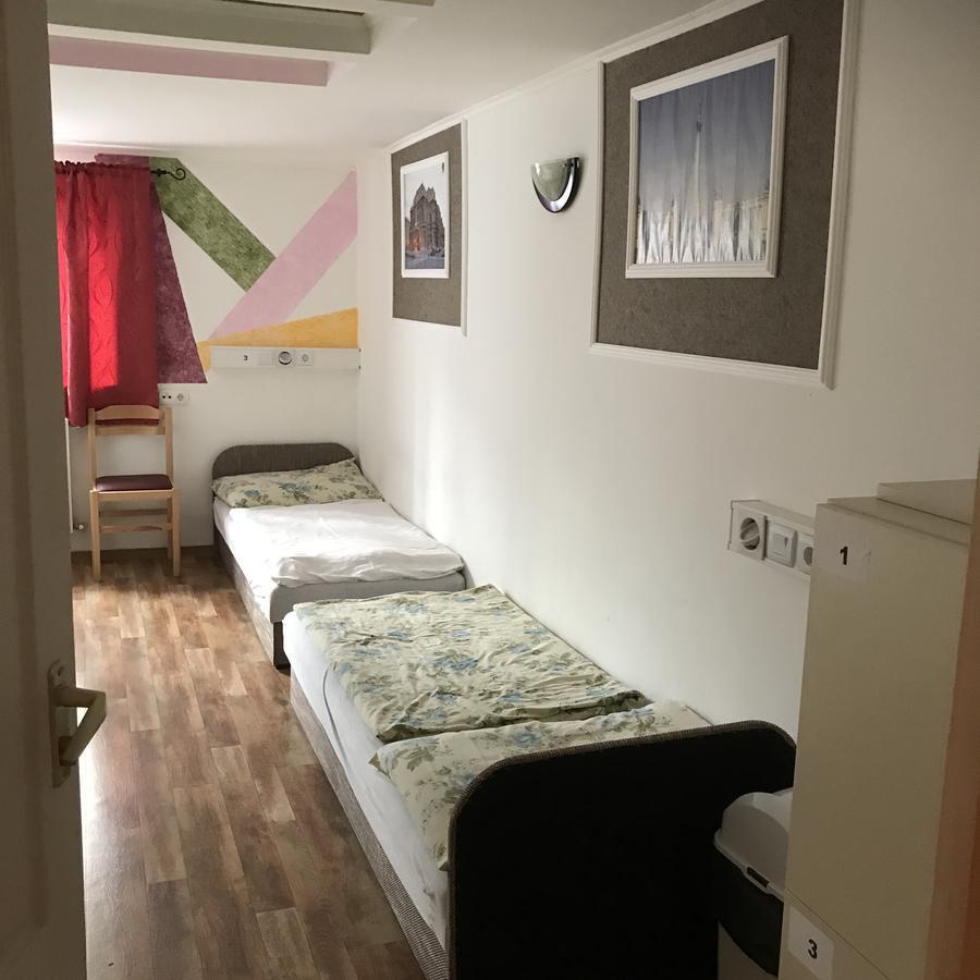 Opera Hostel Budapest Luaran gambar