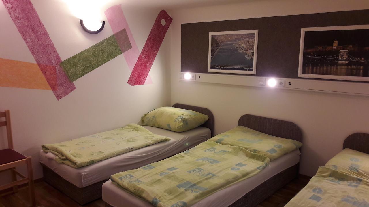 Opera Hostel Budapest Luaran gambar